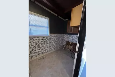 2585 Pinewood Drive NE, Conyers, GA 30012 - Photo 5