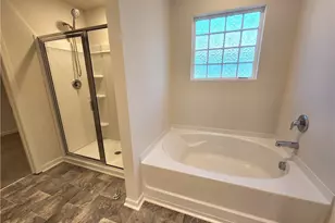 359 King Vlg, Braselton, GA 30517 - Photo 17