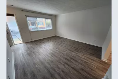 120 Biscayne Drive NW #C5, Atlanta, GA 30309 - Photo 3