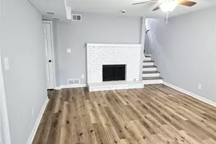 5025 Highland Club Dr, Marietta, GA 30068 - Photo 3