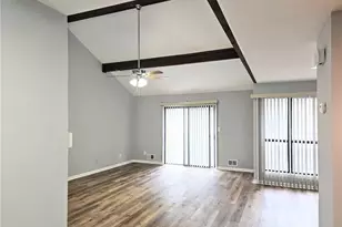 5025 Highland Club Dr, Marietta, GA 30068 - Photo 9