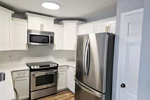 5025 Highland Club Dr, Marietta, GA 30068 - Photo 5