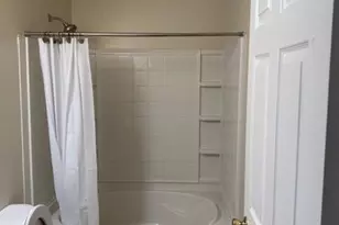 2285 Strathmoor Manor Dr, Lithonia, GA 30058 - Photo 15