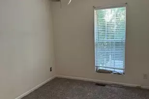 2285 Strathmoor Manor Dr, Lithonia, GA 30058 - Photo 13