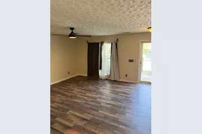 2285 Strathmoor Manor Drive, Lithonia, GA 30058 - Photo 5