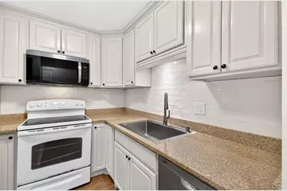 3454 September Morn, Peachtree Corners, GA 30092 - Photo 9