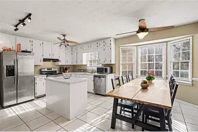 2645 Five Star Court, Snellville, GA 30039 - Photo 9