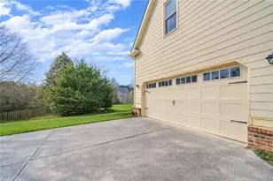 3825 Bay Grove Way, Loganville, GA 30052 - Photo 3