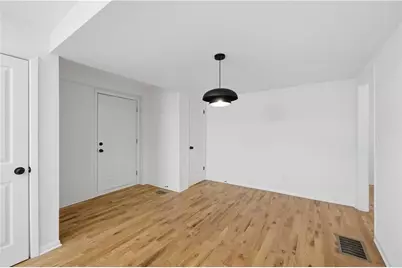 2413 Charleston Oaks Lane, Decatur, GA 30030 - Photo 9