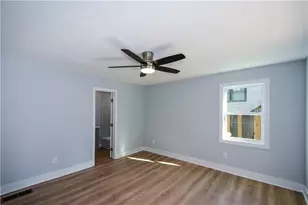 1679 Emerald Ave SW, Atlanta, GA 30310 - Photo 7