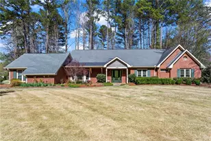 146 Lakeside Dr NW, Kennesaw, GA 30144 - Photo 1