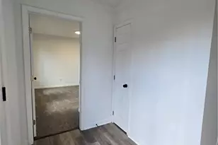 535 Woodrow Dr, Lawrenceville, GA 30043 - Photo 3