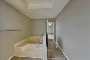 629 Driftwood Dr, Woodstock, GA 30189 - Photo 9