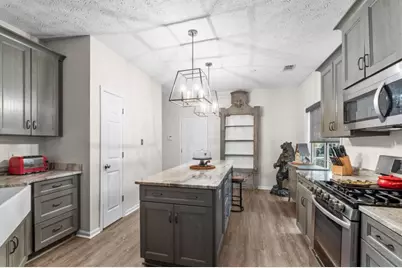 2021 Crestview Way, Woodstock, GA 30188 - Photo 11