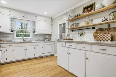 1162 Gail Drive, Brookhaven, GA 30319 - Photo 9