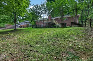 1370 Driftwood Ct, Roswell, GA 30075 - Photo 29