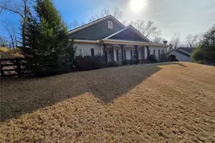 9530 Lee Cir, Gainesville, GA 30506 - Photo 1