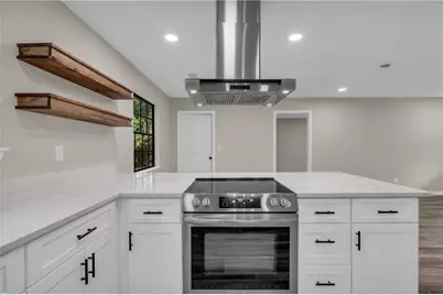 8949 Raven Drive, Jonesboro, GA 30238 - Photo 11