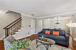 42 Mt Vernon Cir, Atlanta, GA 30338 - Photo 9