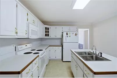 190 Cambridge Way, Covington, GA 30016 - Photo 11