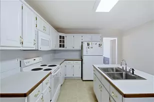 190 Cambridge Way, Covington, GA 30016 - Photo 11