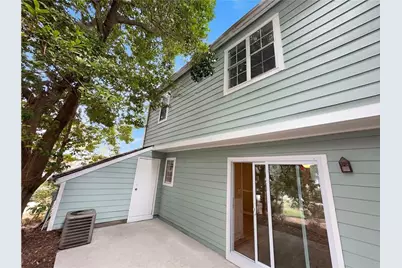 105 Vineyard Pond Drive NW, Norcross, GA 30071 - Photo 5