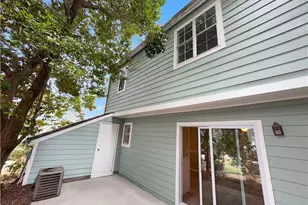 105 Vineyard Pond Dr NW, Norcross, GA 30071 - Photo 5