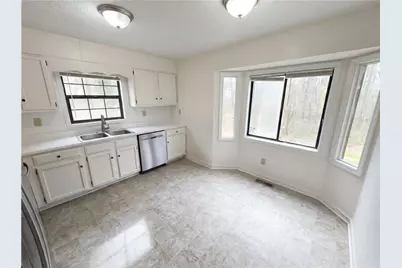 4400 Red Cedar Court, Stone Mountain, GA 30083 - Photo 9