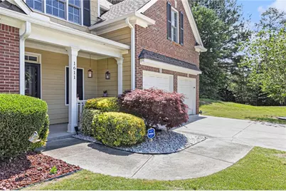 1611 Hillside Bend Crossing, Lawrenceville, GA 30043 - Photo 3