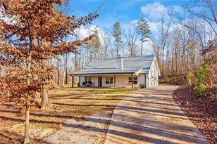 665 N Holcomb Dr, Martin, GA 30557 - Photo 7