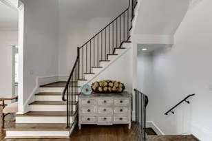 923 Little Darby Ln, Suwanee, GA 30024 - Photo 13