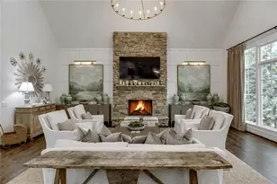 923 Little Darby Ln, Suwanee, GA 30024 - Photo 19