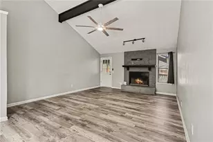 1920 Oakleaf Ln, Lithia Springs, GA 30122 - Photo 7