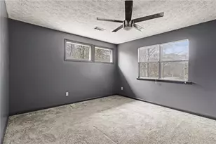 1920 Oakleaf Ln, Lithia Springs, GA 30122 - Photo 21