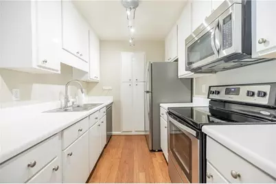 28207 Plantation Drive NE, Atlanta, GA 30324 - Photo 5