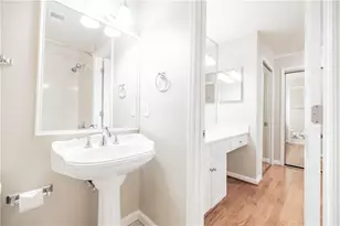 28207 Plantation Dr NE, Atlanta, GA 30324 - Photo 17