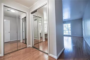 28207 Plantation Dr NE, Atlanta, GA 30324 - Photo 13