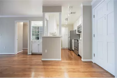 28207 Plantation Drive NE, Atlanta, GA 30324 - Photo 7