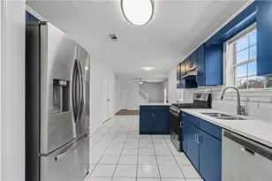 6236 Springwater Ln, Lithonia, GA 30058 - Photo 9