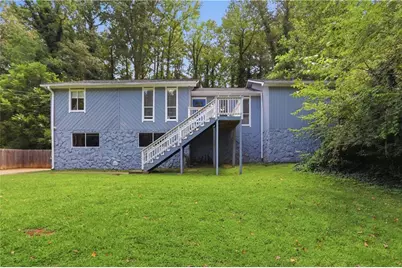 124 Creekview Drive, Woodstock, GA 30188 - Photo 1