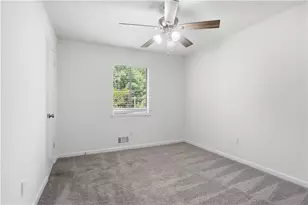 124 Creekview Dr, Woodstock, GA 30188 - Photo 19