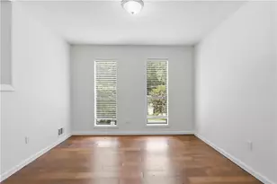124 Creekview Dr, Woodstock, GA 30188 - Photo 13