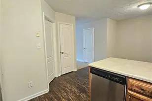 3010 Fields Dr, Lithonia, GA 30038 - Photo 9