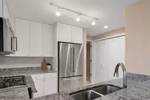 3338 Peachtree Rd, Atlanta, GA 30326 - Photo 9