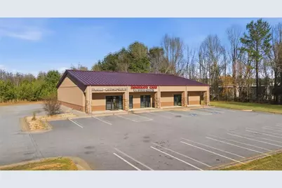 142 Hampton Court, Commerce, GA 30529 - Photo 3