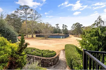 9 Vista Square NW, Atlanta, GA 30327 - Photo 23