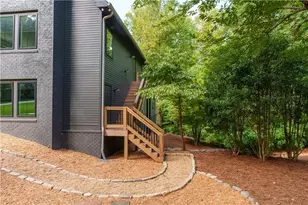 5666 Long Island Dr NW, Atlanta, GA 30327 - Photo 7