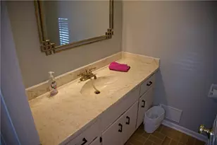 425 Hackberry Ln, Roswell, GA 30076 - Photo 11