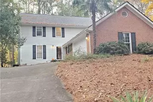425 Hackberry Ln, Roswell, GA 30076 - Photo 29