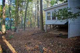 425 Hackberry Ln, Roswell, GA 30076 - Photo 27